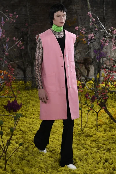 Look 42